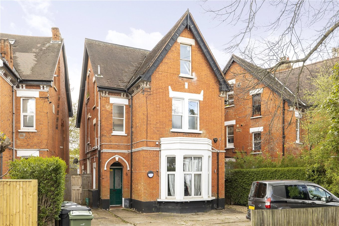 STREATHAM